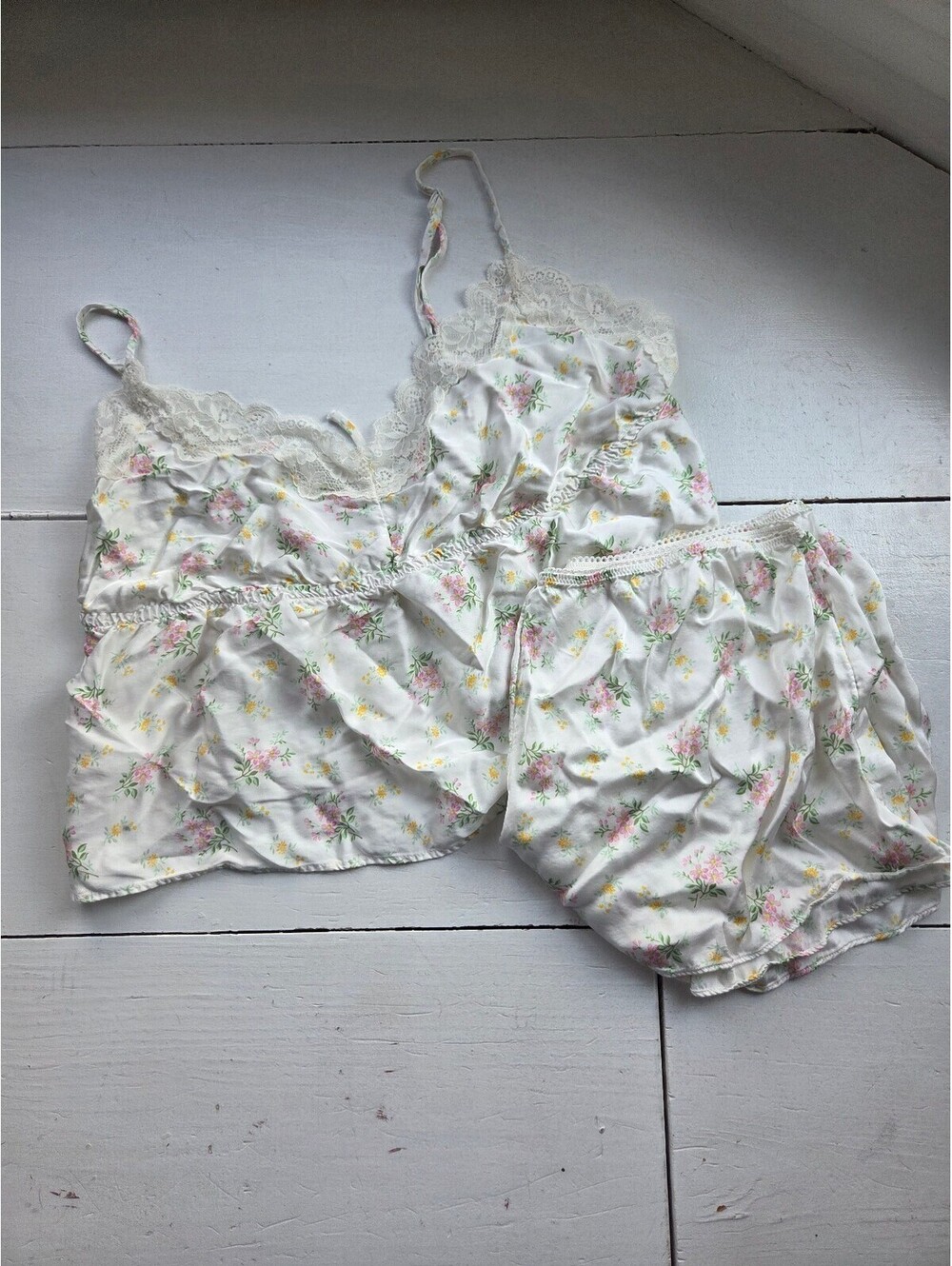 Aerie Floral Lace Trim Pajama Set - Medium shorts and Large top